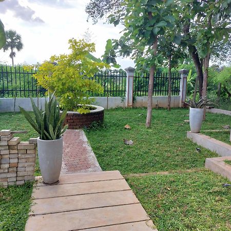 Green Shield Resort Anuradhapura Zewnętrze zdjęcie