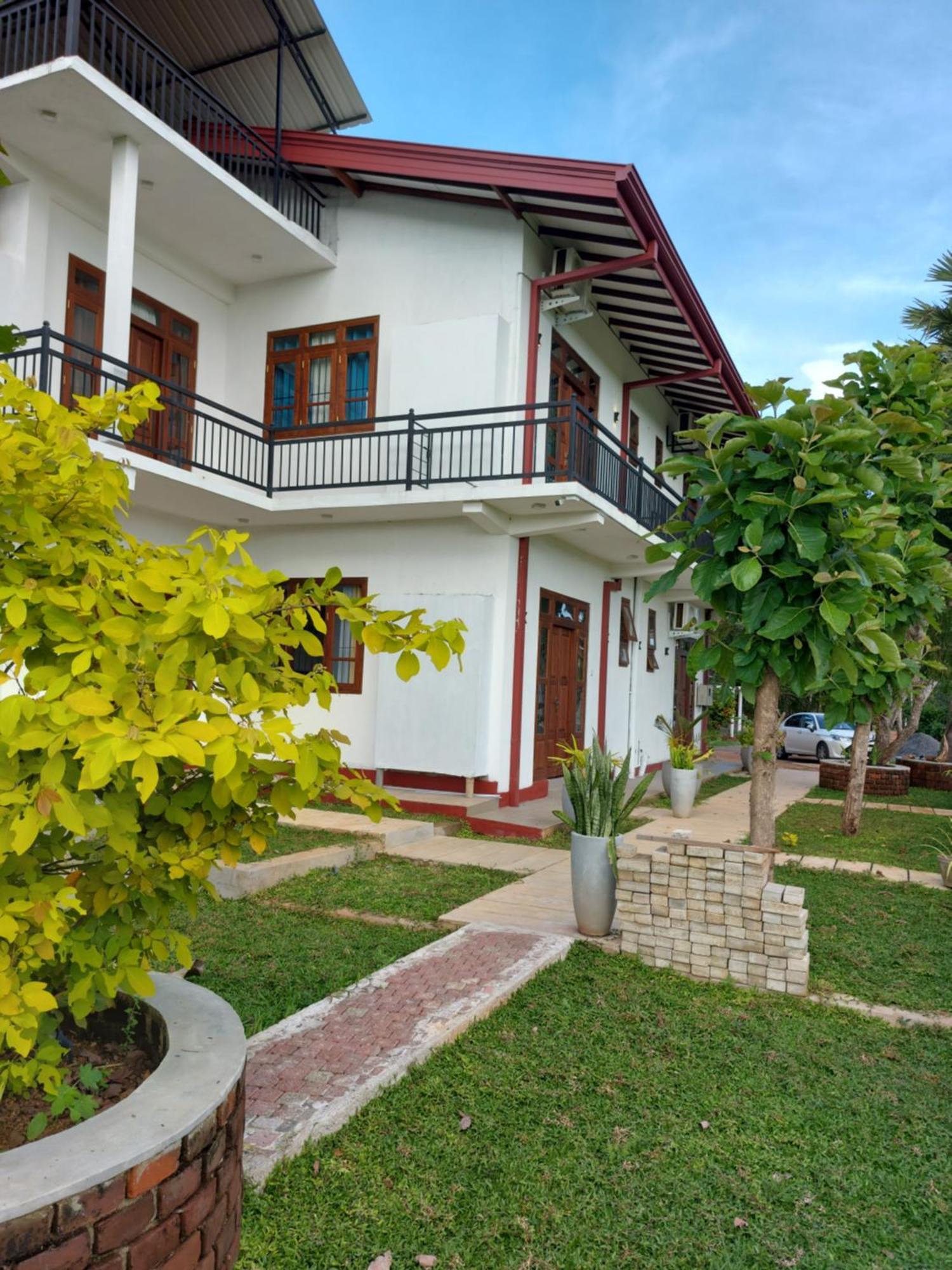 Green Shield Resort Anuradhapura Zewnętrze zdjęcie